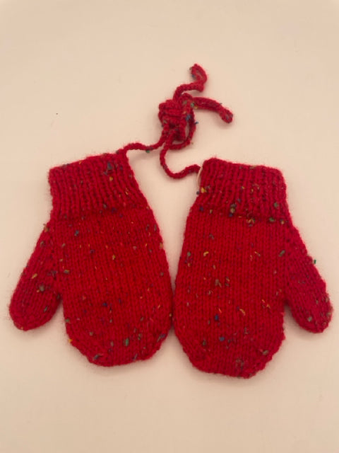 2-4 Red Acrylic  Knit Mittens with String