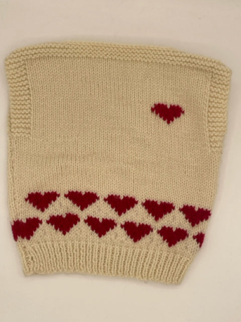 4 Y Cream Acrylic Knit Vest with Hearts