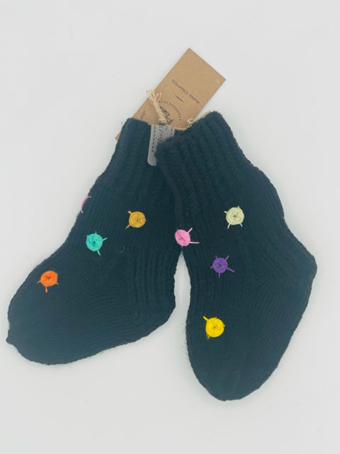 18-24 M Black Acrylic Knit Slipper Sock with Ribbon Embroidered Roses