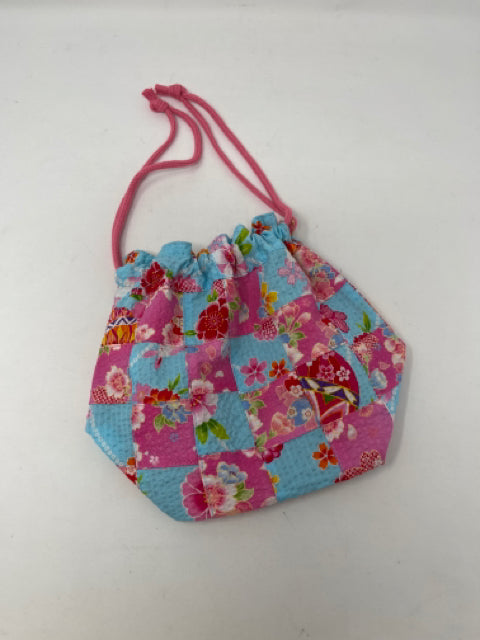 Blue/Pink Drawer String Floral Quilted Lined Pouch