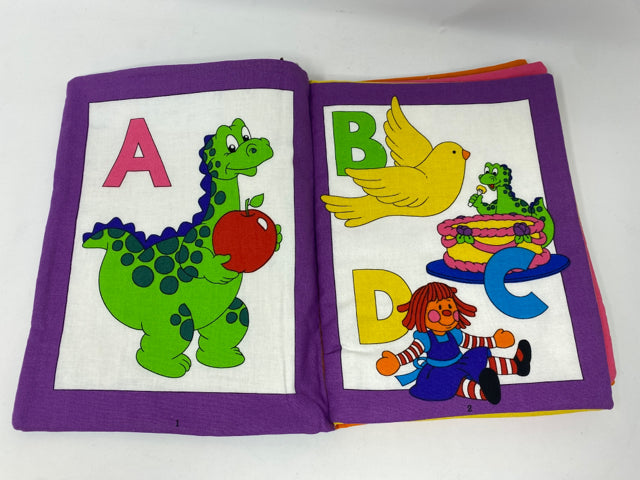 Dexter the Dinosaur Cloth Book