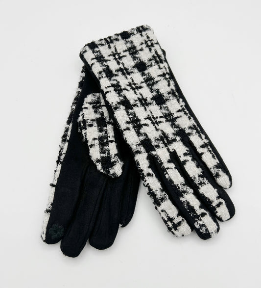 Classic Houndstooth in A Wool Feel Glove