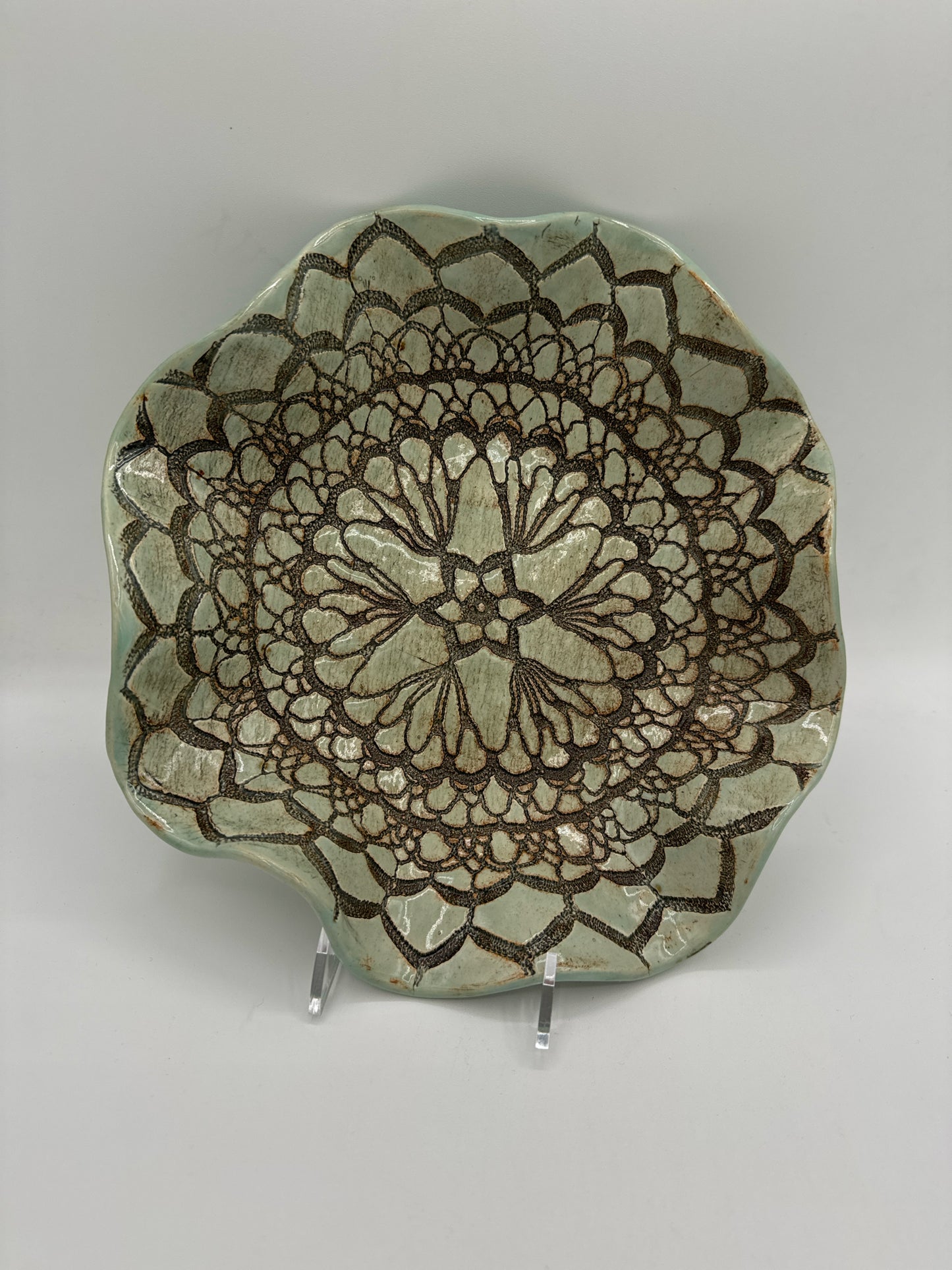 Medium Wavy Dish in Mint