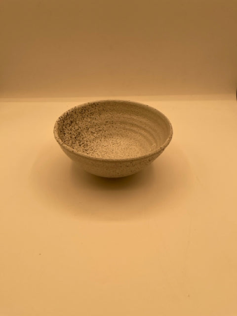 Stoneware Bowl: White With Black & White Speckles