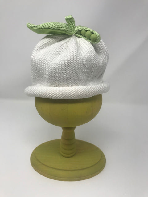 3-6 M White Cotton Knit Sweet Pea Hat