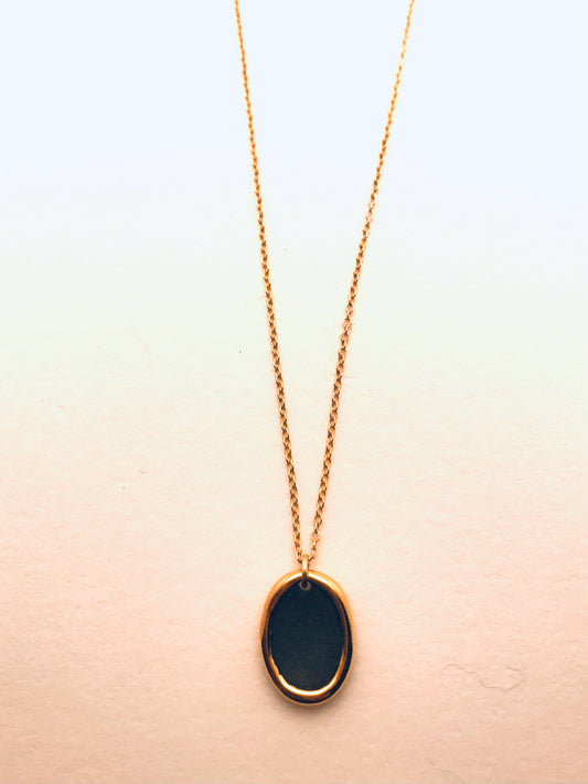 Gold Rimmed Necklace Oval, Black