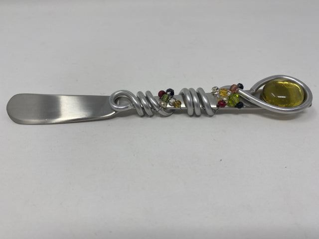 Jeweled Handle Spreader