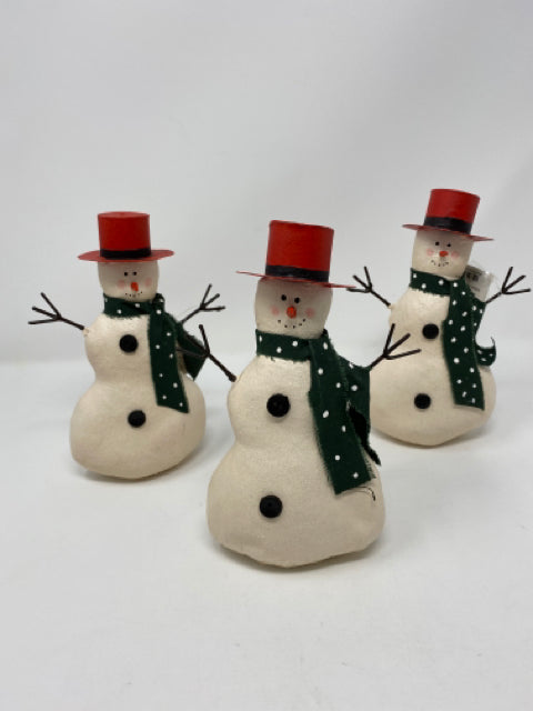 Canvas Snowman with Tin Hat White/Red