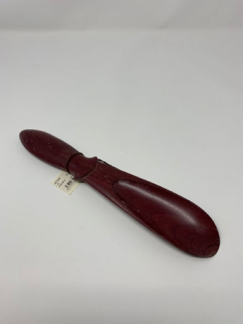 Short Purple Heart Shoehorn