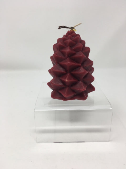 Pinecone Beeswax Candle