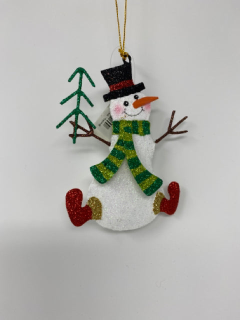 Flat Snowman With Tree