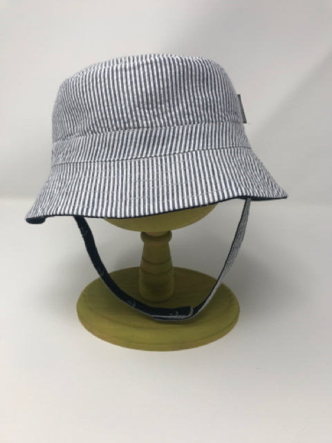 0-12 M Navy Cotton Reversible Bucket Sun Hat with Chin Strap