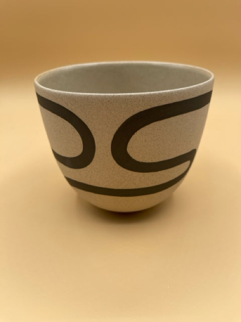 Stoneware Black Outline Planter